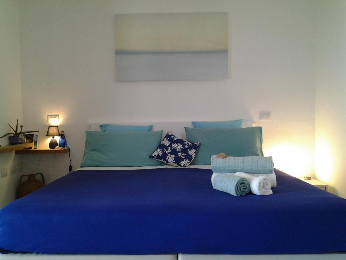 Frina Di Mari B&B San Teodoro  Buitenkant foto