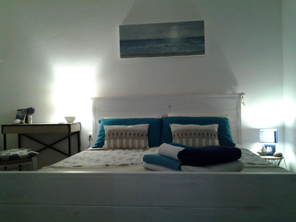 Frina Di Mari B&B San Teodoro  Buitenkant foto