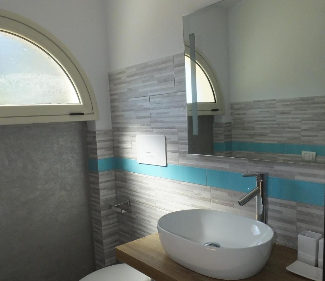 Frina Di Mari B&B San Teodoro  Buitenkant foto