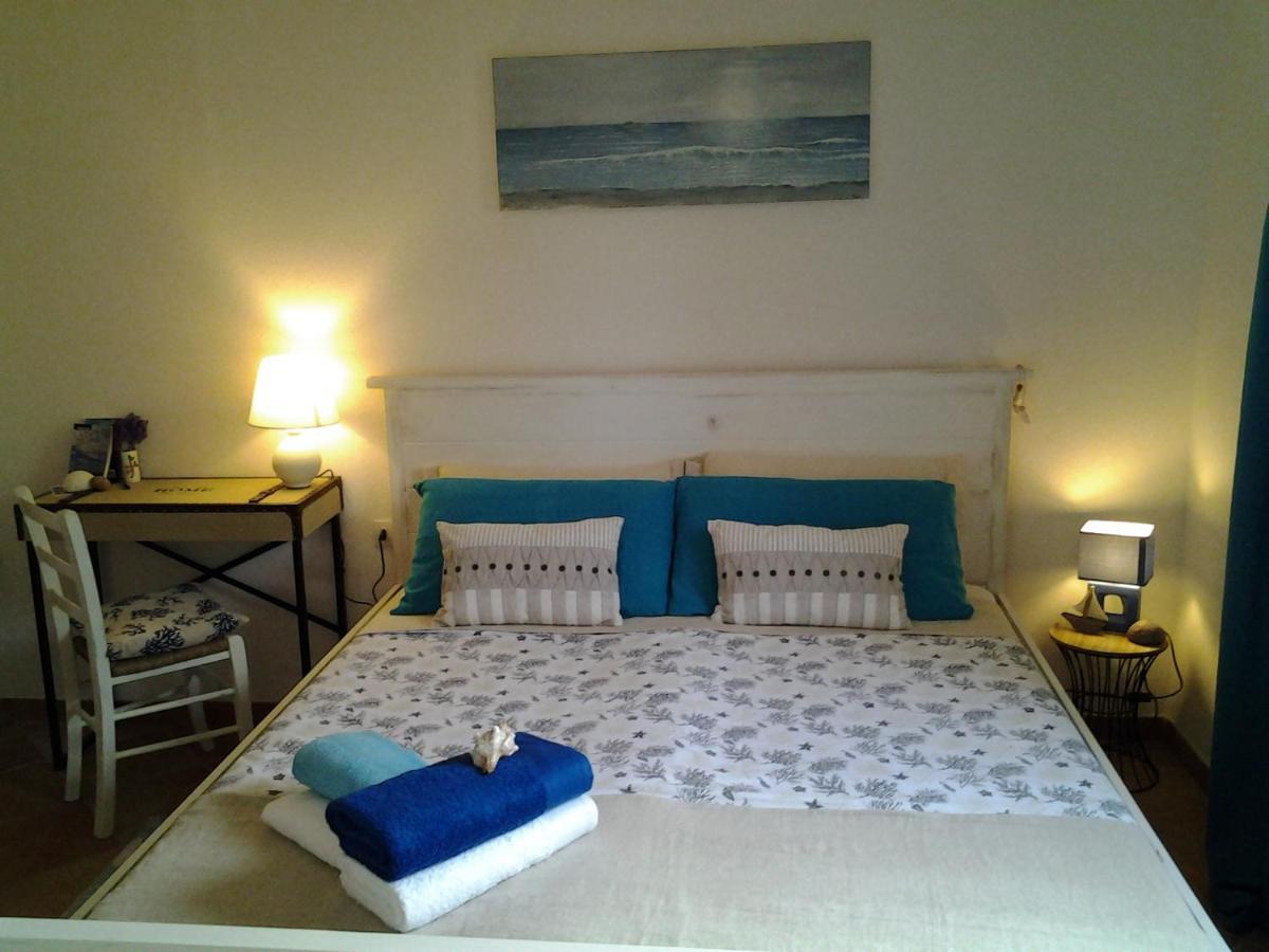 Frina Di Mari B&B San Teodoro  Buitenkant foto