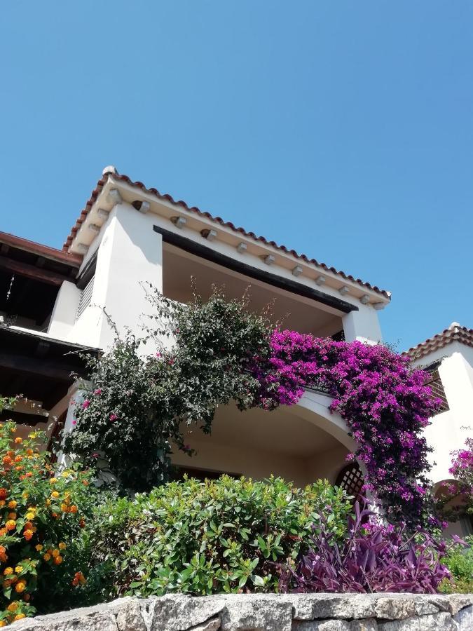 Frina Di Mari B&B San Teodoro  Buitenkant foto