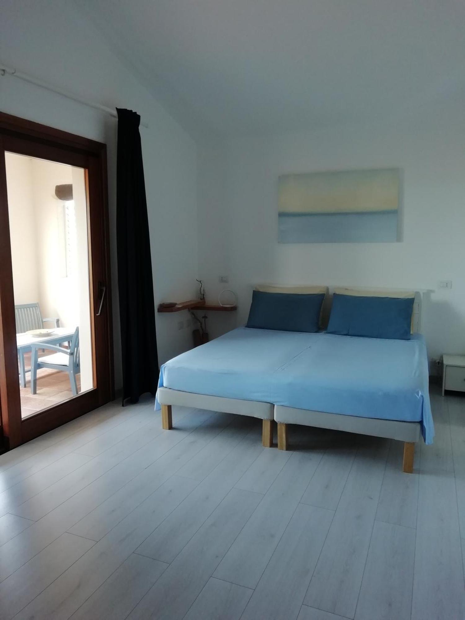 Frina Di Mari B&B San Teodoro  Buitenkant foto